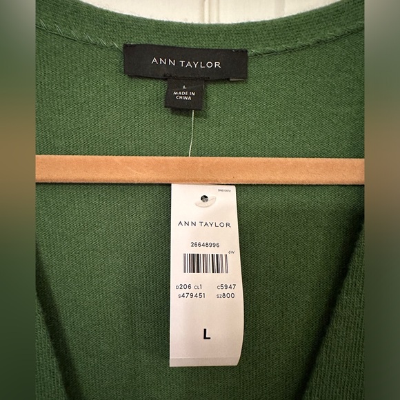 NWT Ann Taylor wool and nylon long button front cardigan. Size Large - Picture 2 of 6